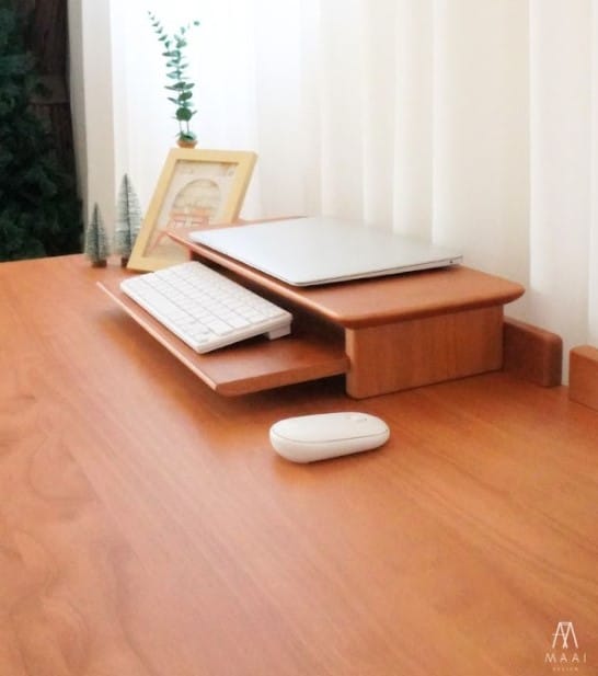 ชั้นวางจอคอมไม้ยางพารา MAAI DESIGN PETITE SHELF สีโอ๊ค