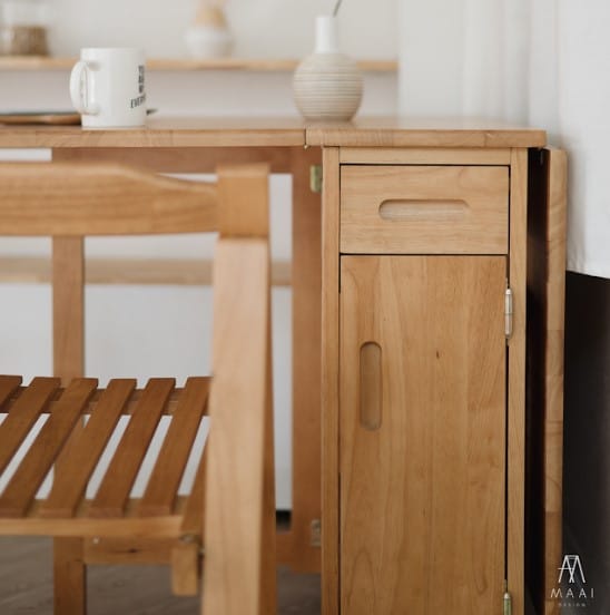 โต๊ะทานข้าวไม้ยางพาราแท้พับเก็บได้ MAAI DESIGN  รุ่น BUTTERFLY ONLY TABLE สีโอ๊ค_5