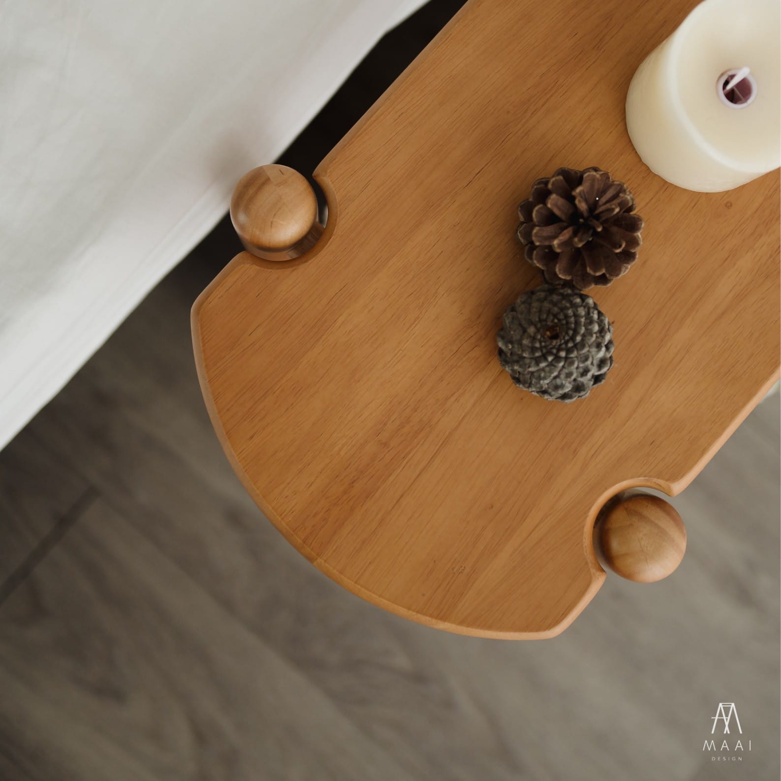 โต๊ะข้างไม้ยางพารา MAAI DESIGN รุ่น CHISAI SIDE TABLE สีโอ๊ค