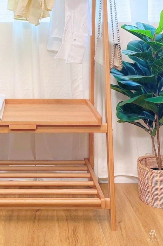 ราวแขวนผ้าไม้ยางพาราแท้ MAAI DESIGN SHATSU SHELF สี OAK