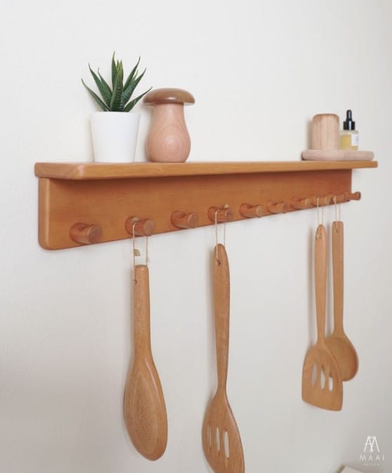 ชั้นแขวน สไตล์มินิมอล ไม้ยางพาราแท้ MAAI DESIGN SAGARU HANGER สีโอ๊ค