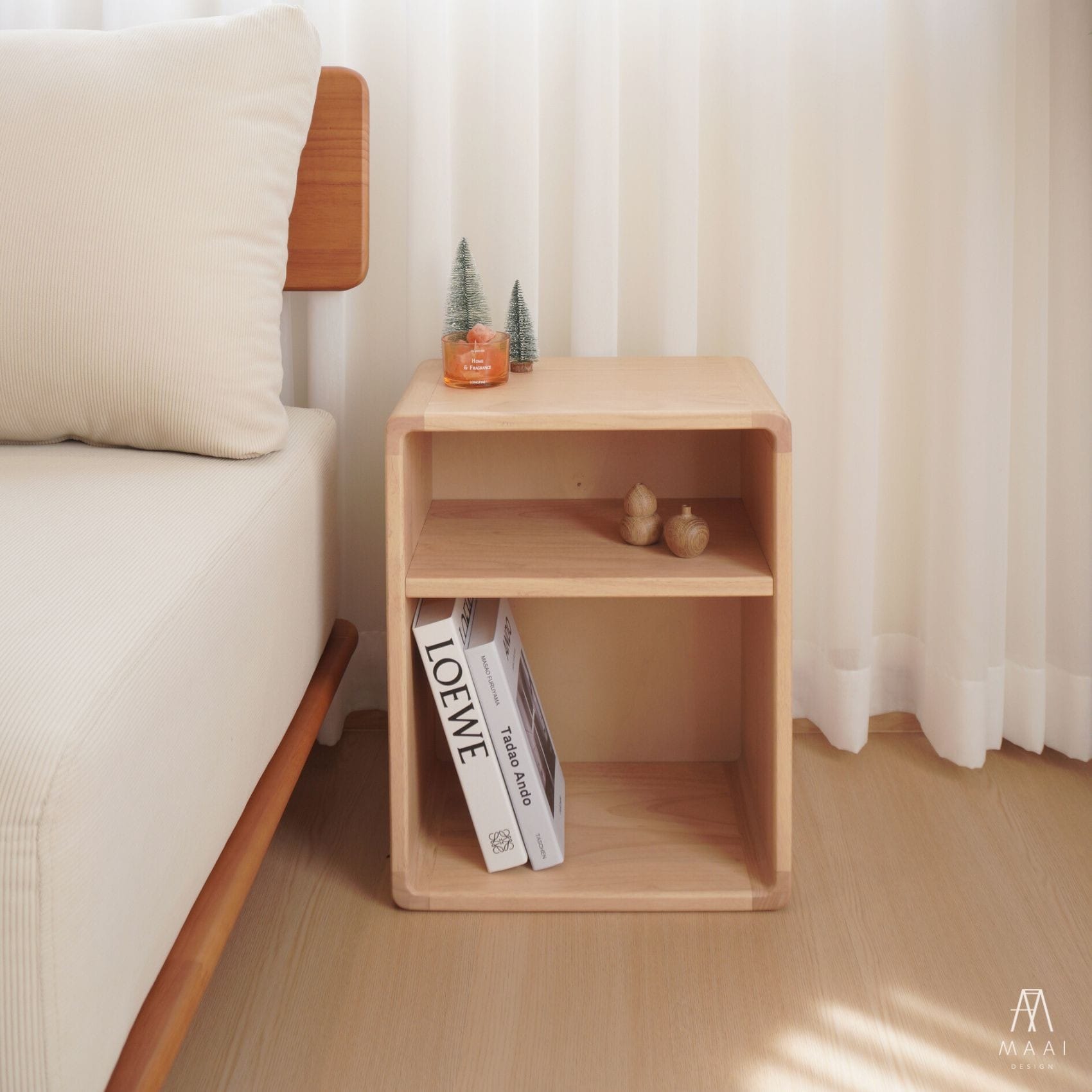 ตู้ข้างเตียงไม้ยางพารา MAAI DESIGN รุ่น AKERU SIDE TABLE สีบีช