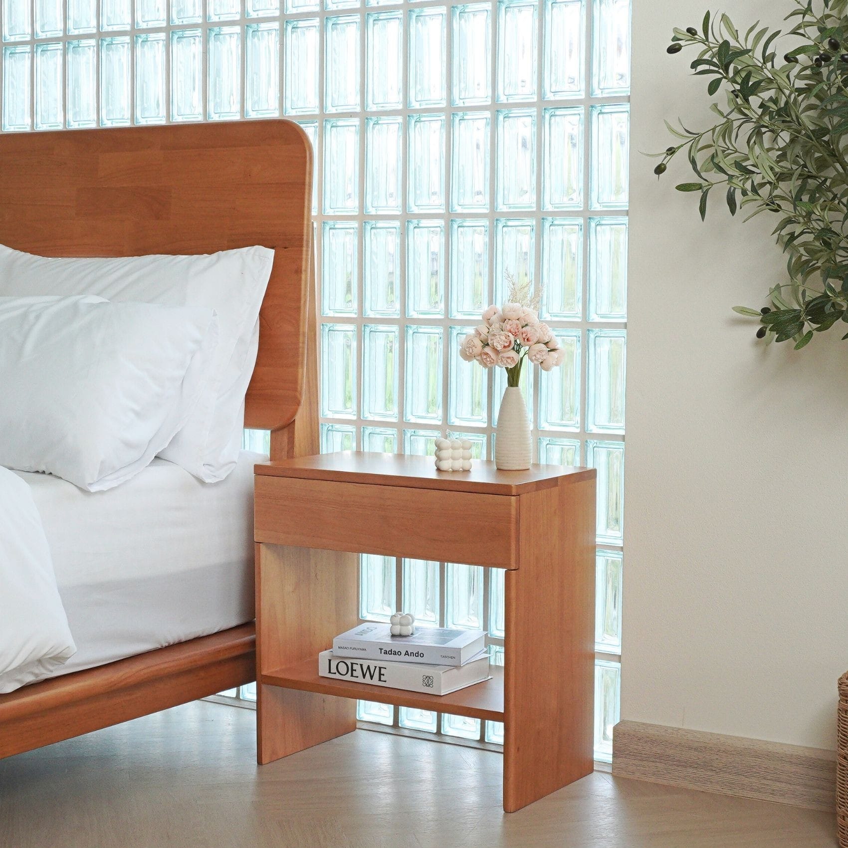 ตู้ลิ้นชักข้างเตียงไม้ยางพารา MAAI DESIGN รุ่น REINA SIDE TABLE สีโอ๊ค_2