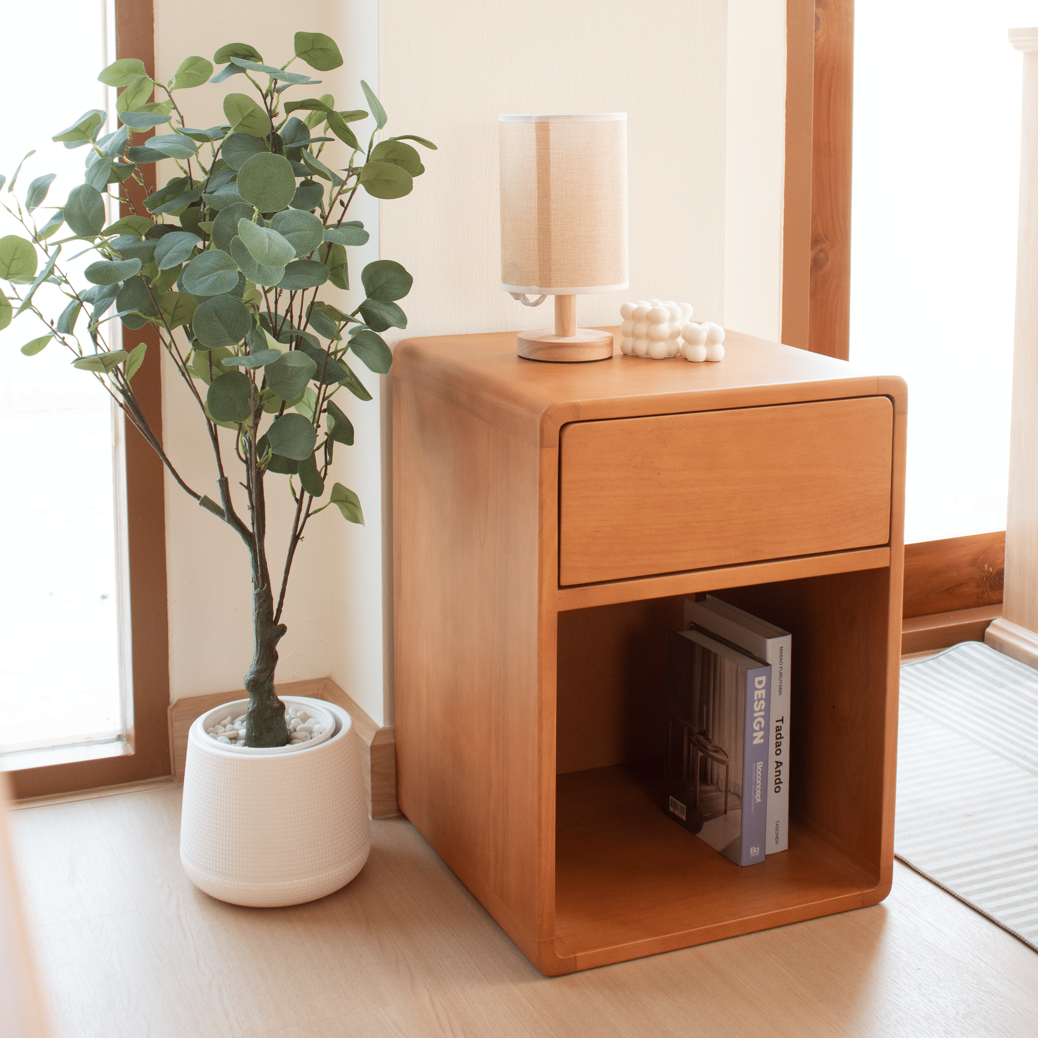 ตู้ลิ้นชักข้างเตียงไม้ยางพารา MAAI DESIGN รุ่น UNERU SIDE TABLE สีโอ๊ค_3