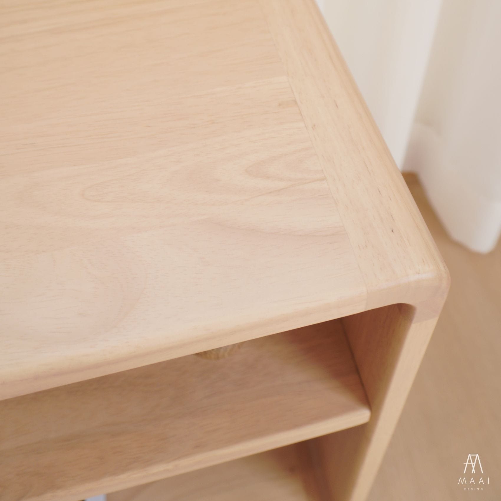 ตู้ข้างเตียงไม้ยางพารา MAAI DESIGN รุ่น AKERU SIDE TABLE สีบีช_5