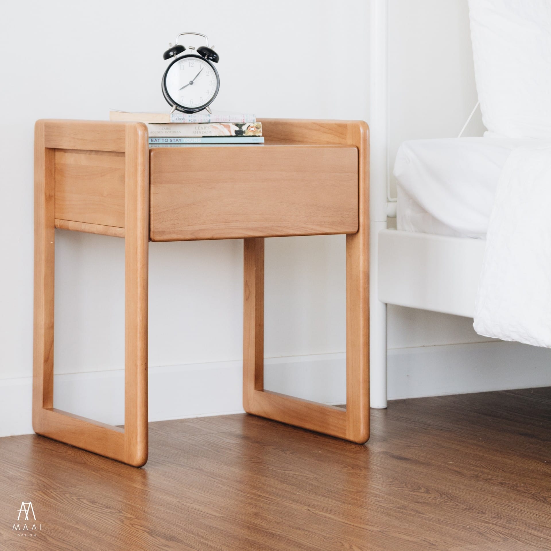 ตู้ลิ้นชักข้างเตียงไม้ยางพารา MAAI DESIGN รุ่น UCHU SIDE TABLE สีโอ๊ค_7