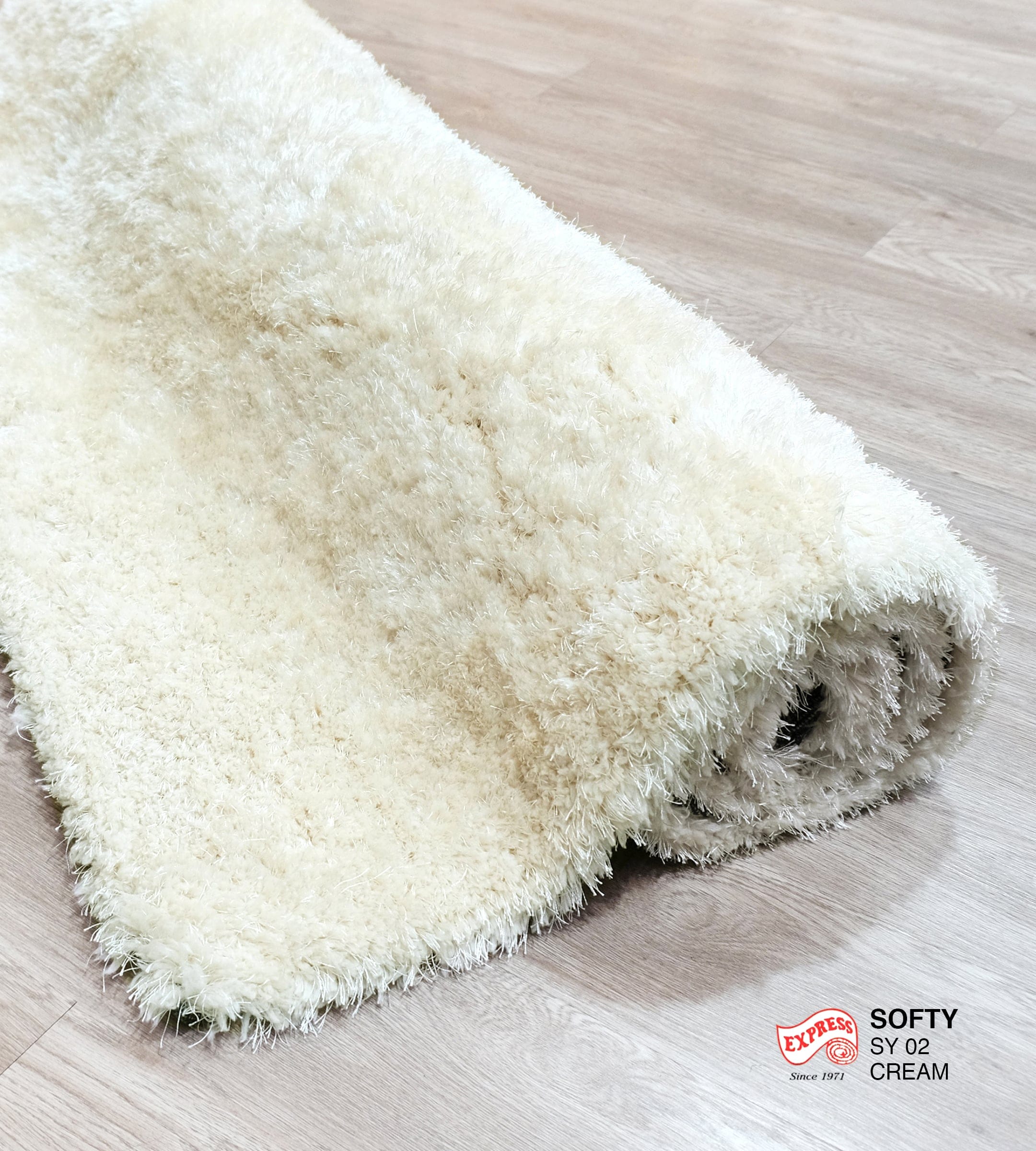พรมปูพื่น EXPRESS CARPET รุ่น SOFTY รหัส SY02 ขนาด 120X170 ซม. หนา 30 มม. สีครีม