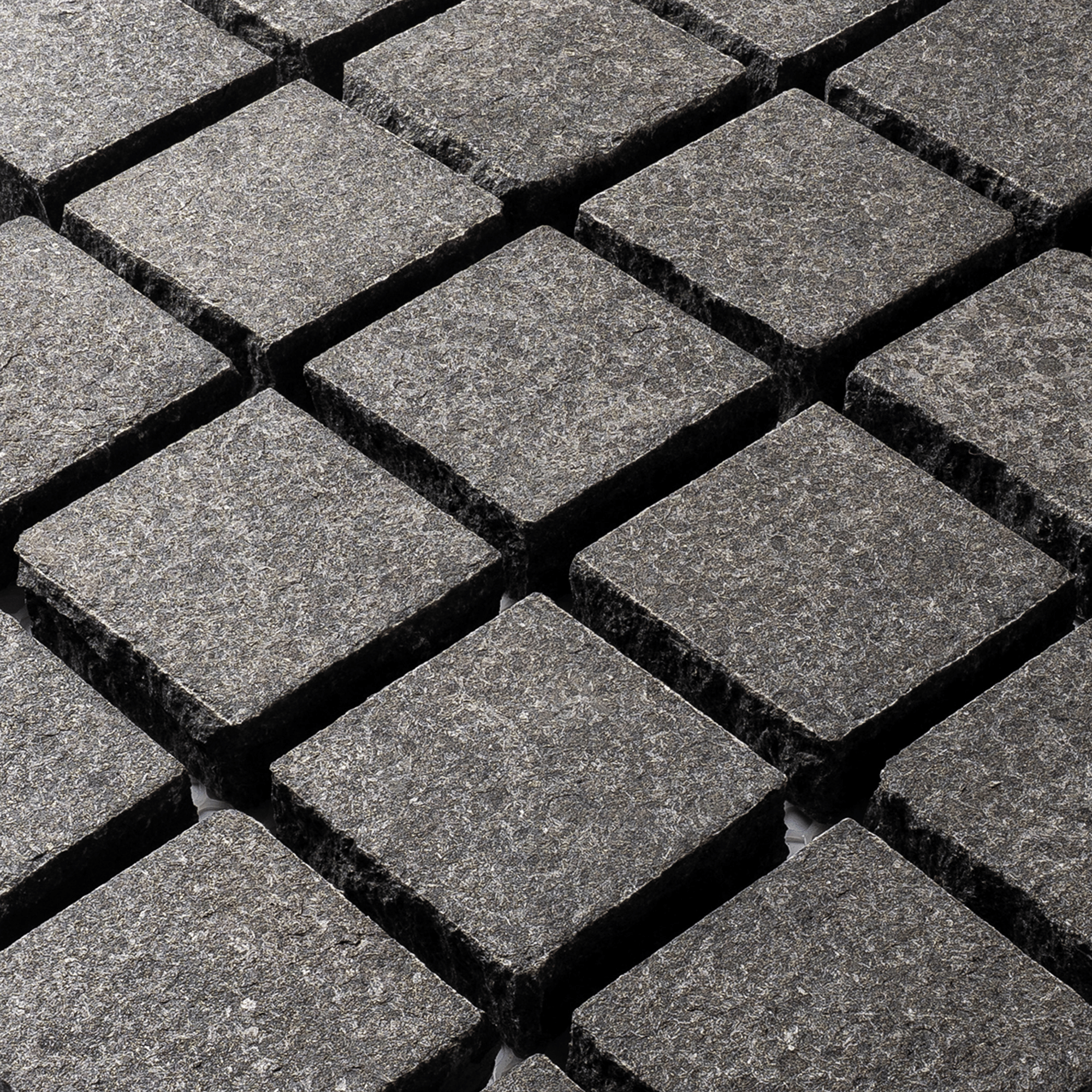 หินลูกเต๋าปูพื้น COBBLESTONE แบบแผ่นสำเร็จ MODERN DECOR รุ่นซิมพลี ผิวพ่นไฟ ข้างตัดธรรมชาติ 50X50X3 ซม. หินธรรมชาติแกรนิตสีดำ ลายเรียงตรง_6