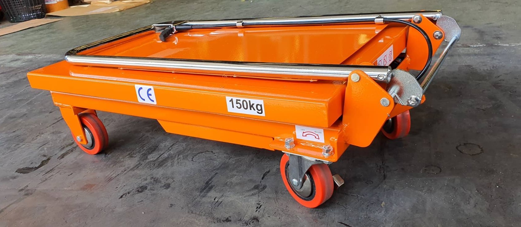 โต๊ะยกสูงปรับระดับแบบแมนนวล DLX FORKLIFT SLT150 150 กก._4