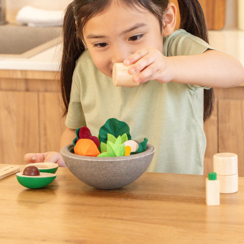 ชุดของเล่นไม้ PLANTOYS ชุดทำสลัด สำหรับเด็กอายุ 3 ปีขึ้นไป_2