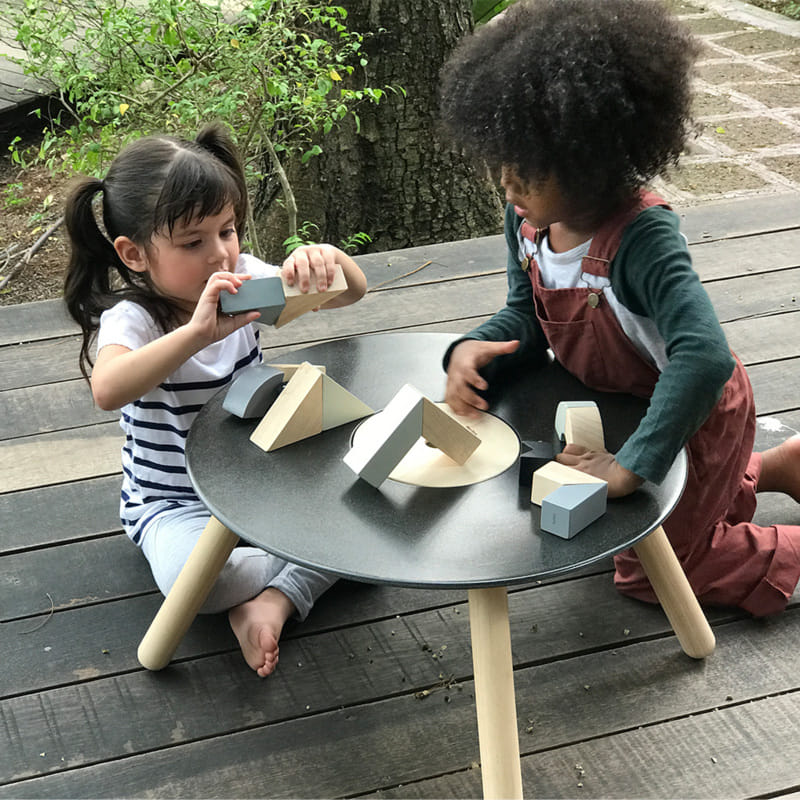 ชุดของเล่นไม้ PLANTOYS โต๊ะกลม สำหรับเด็กอายุ 3 ปีขึ้นไป_3