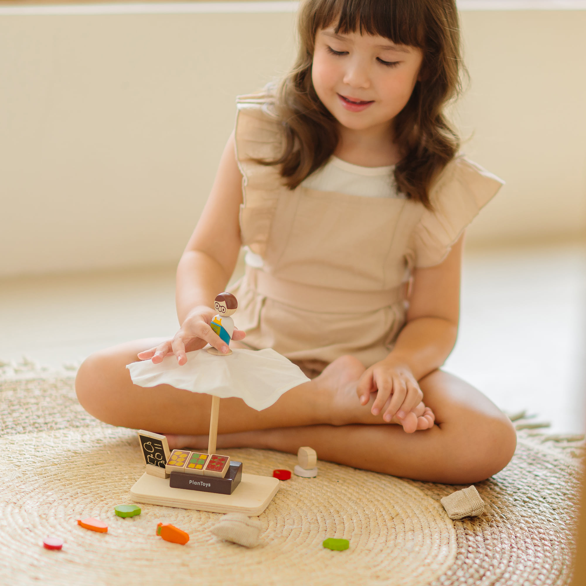 ชุดของเล่นไม้ PLANTOYS ตลาดเกษตรกร สำหรับเด็กอายุ 3 ปีขึ้นไป_3
