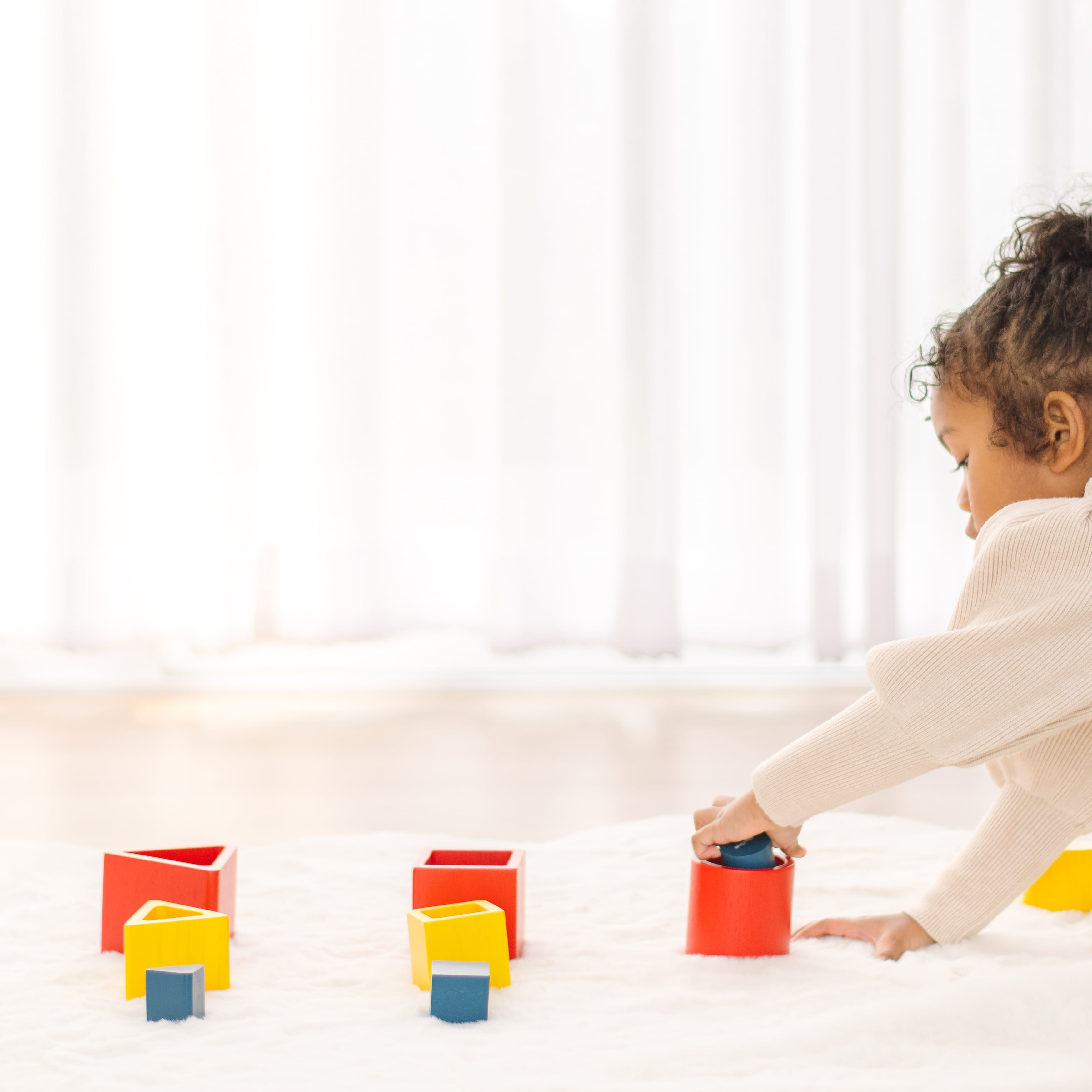 ชุดของเล่นไม้ PLANTOYS กระบอกเรียงซ้อน สำหรับเด็กอายุ 12 เดือนขึ้นไป_3