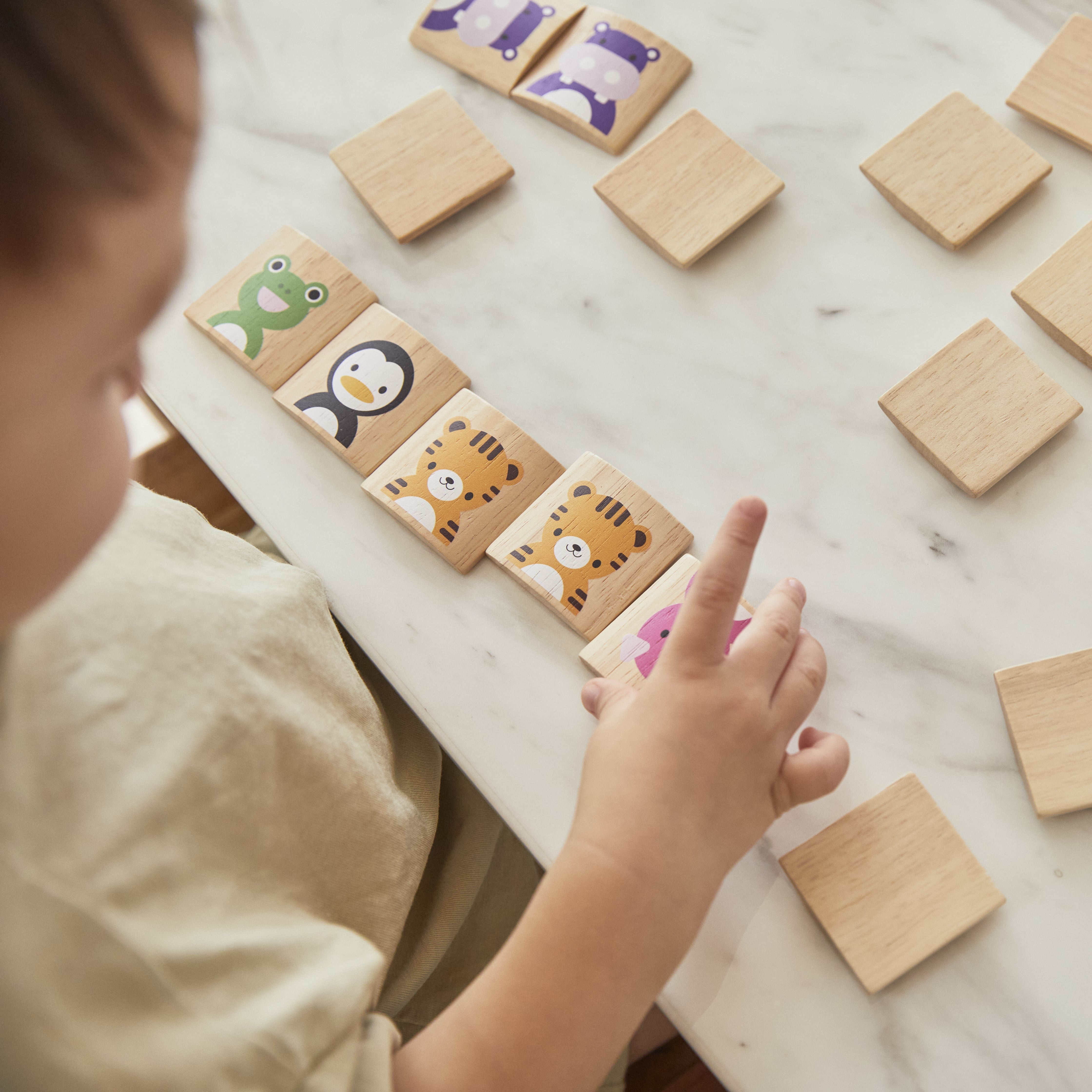 ชุดของเล่นไม้ PLANTOYS เกมฝึกความจำจับคู่สัตว์ สำหรับเด็กอายุ 2 ปีขึ้นไป_4