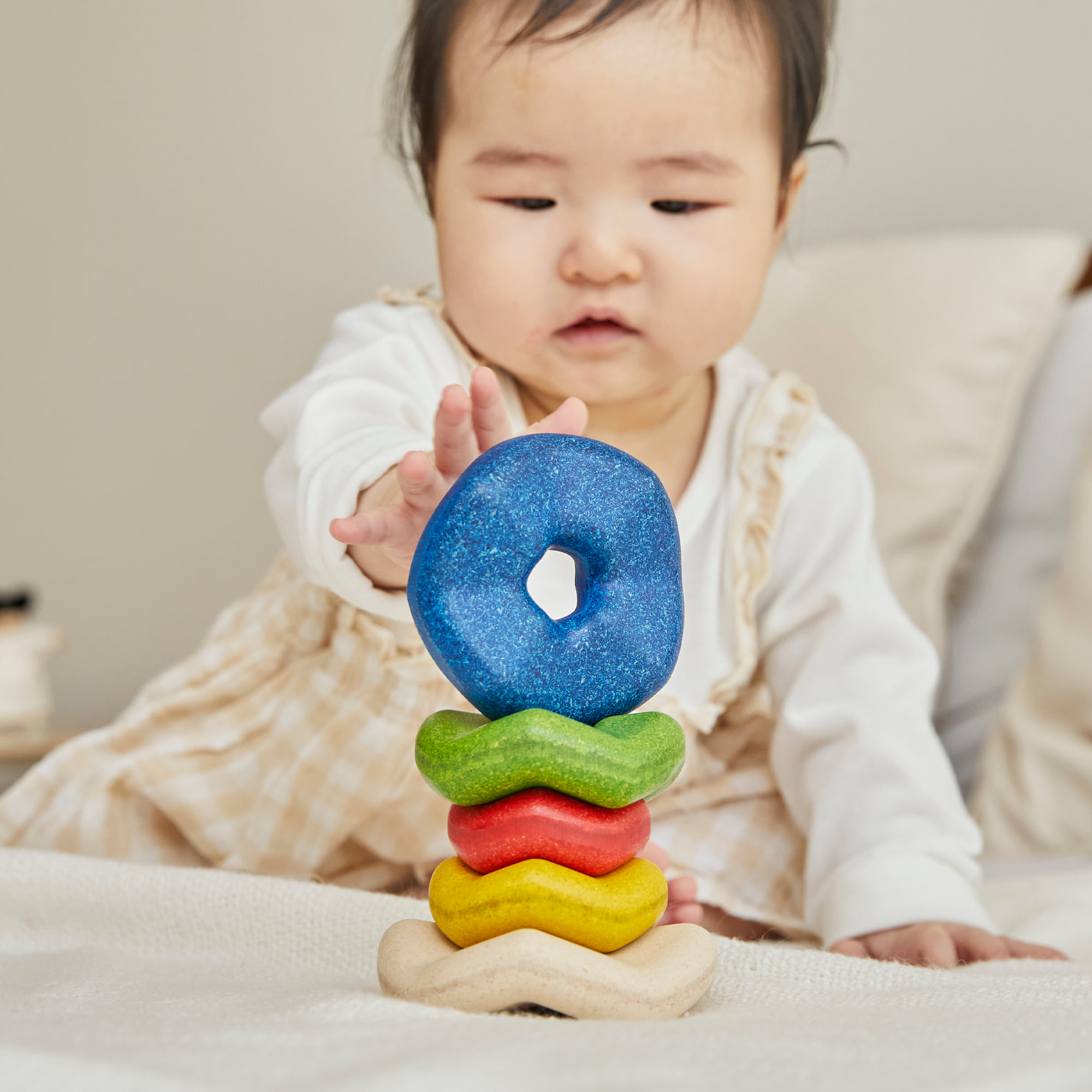 ชุดของเล่นไม้ PLANTOYS วงคลื่นเรียงซ้อน สำหรับเด็กอายุ 5 เดือนขึ้นไป_6