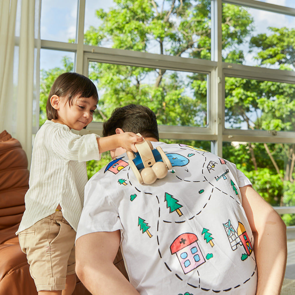 ชุดของเล่นไม้ PLANTOYS รถนวด สำหรับเด็กอายุ  3-99 ปี_3